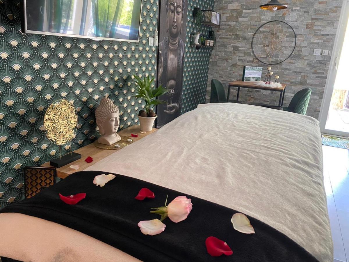 Suite Romantique Le Temps D'Un Instant Loveroom Hammam Jacuzzi Piscine Villeneuve  Buitenkant foto